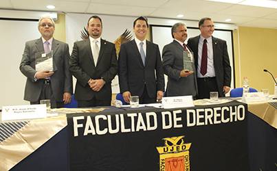 Universitarios juaristas reconocidos por su trayectoria en el Poder  Judicial de la Federación | Noticias | UJED